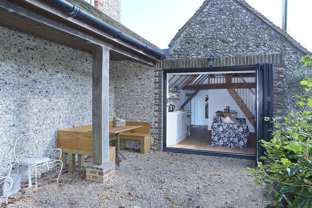 Shepherds Barn West Dean Екстериор снимка